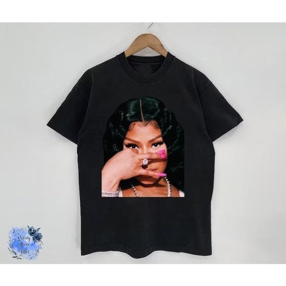 Jasper
D Other - Nicki Minaj Retro Rap Graphic Streetwear Fan Apparel T-Shirt